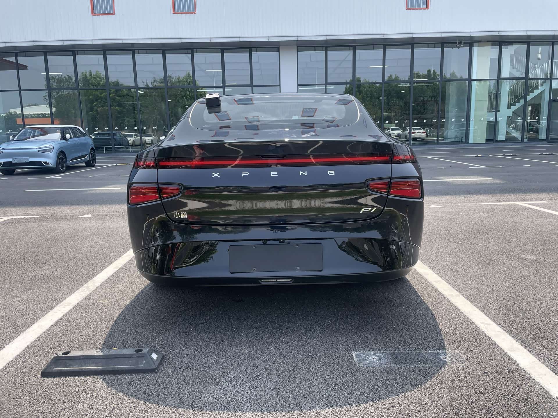 Xpeng P7, 2023 8