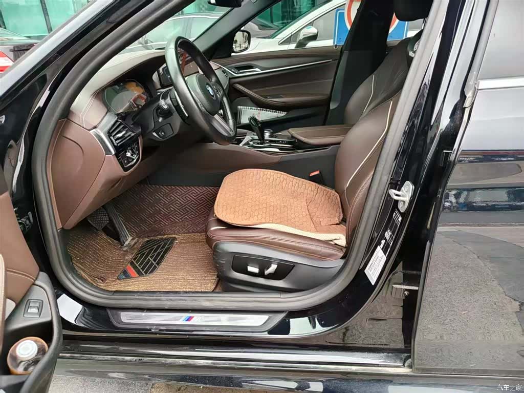 BMW 5 Series, 2023 2