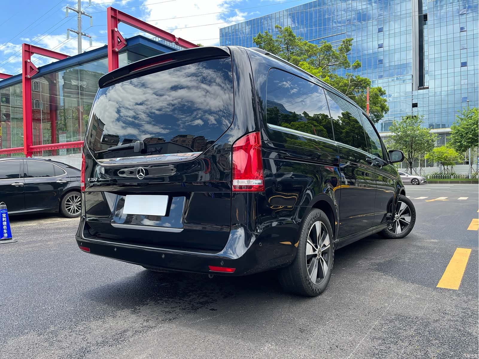 Mercedes-Benz V-Class, 2022 6
