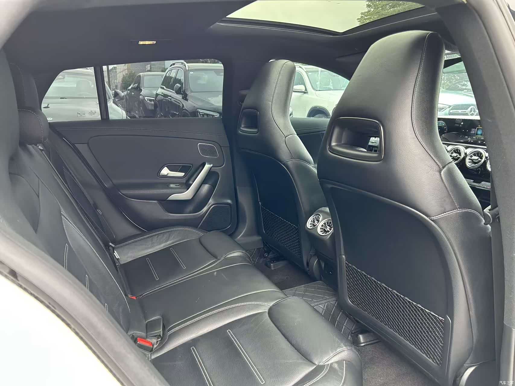 Mercedes-Benz CLA, 2022 13