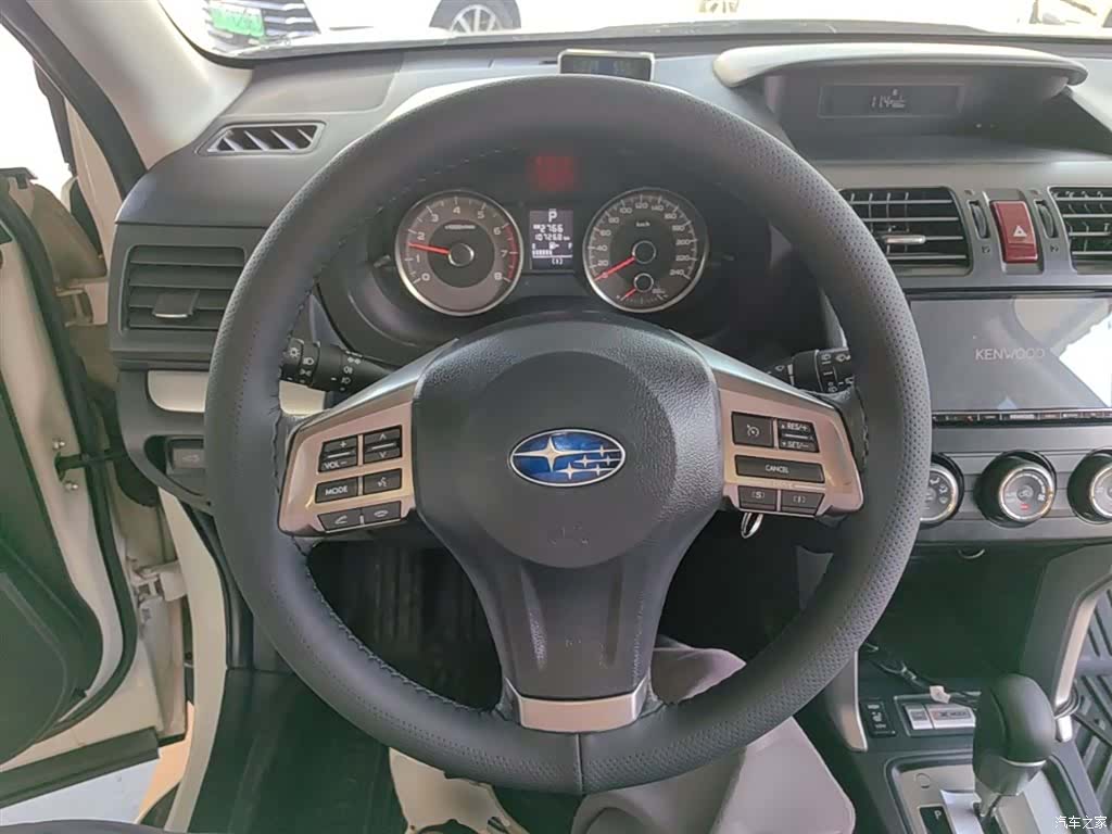Subaru Forester, 2015 11