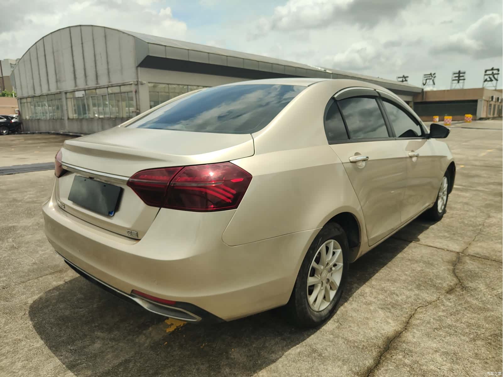 Geely Emgrand, 2020 6