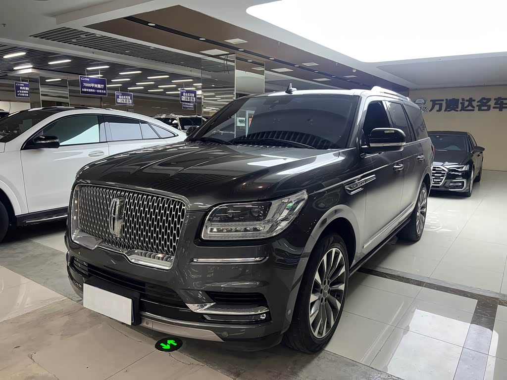 Lincoln Navigator