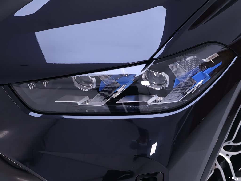 BMW X5, 2026 4
