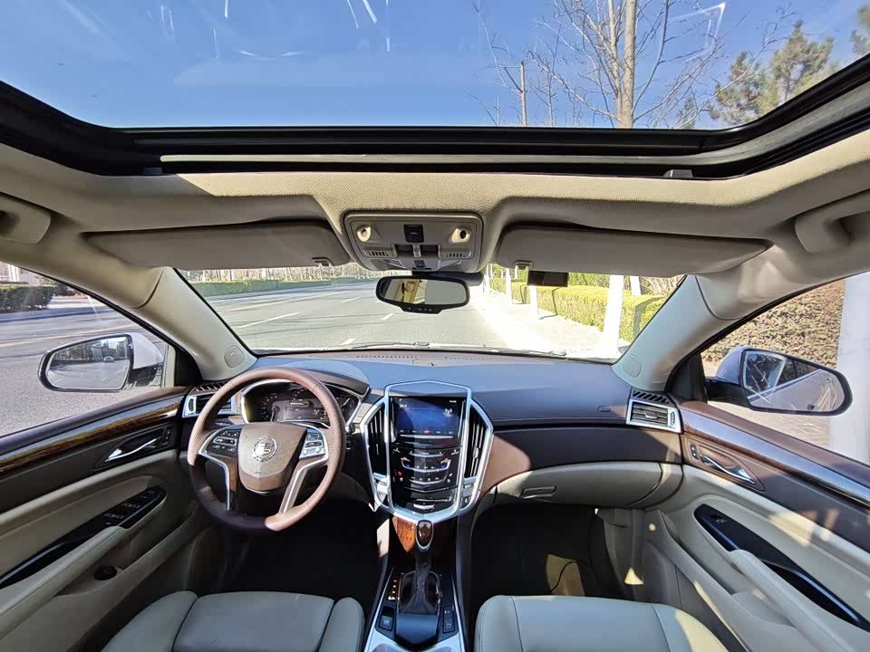 Cadillac SRX