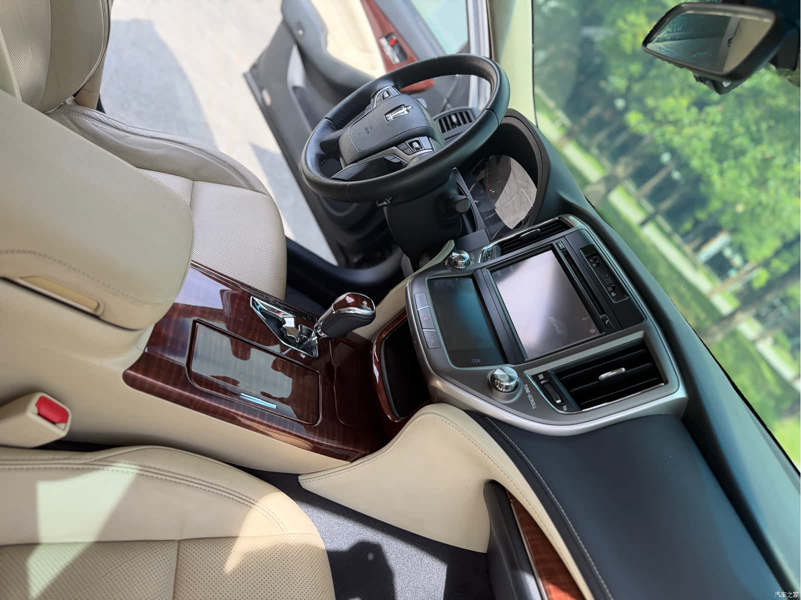 Toyota Crown, 2015 11