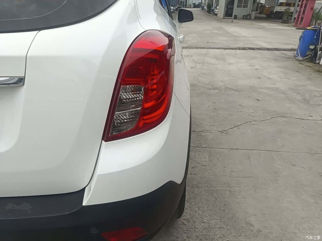 Buick Encore, 2015 8
