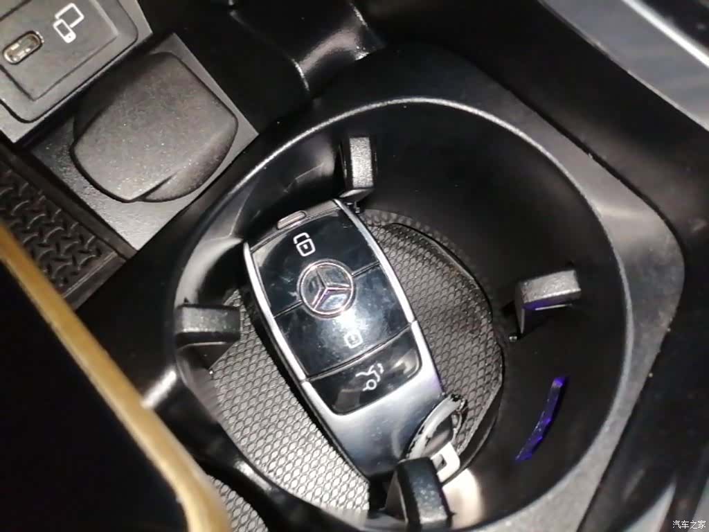 Mercedes-Benz E-Class, 2022 9