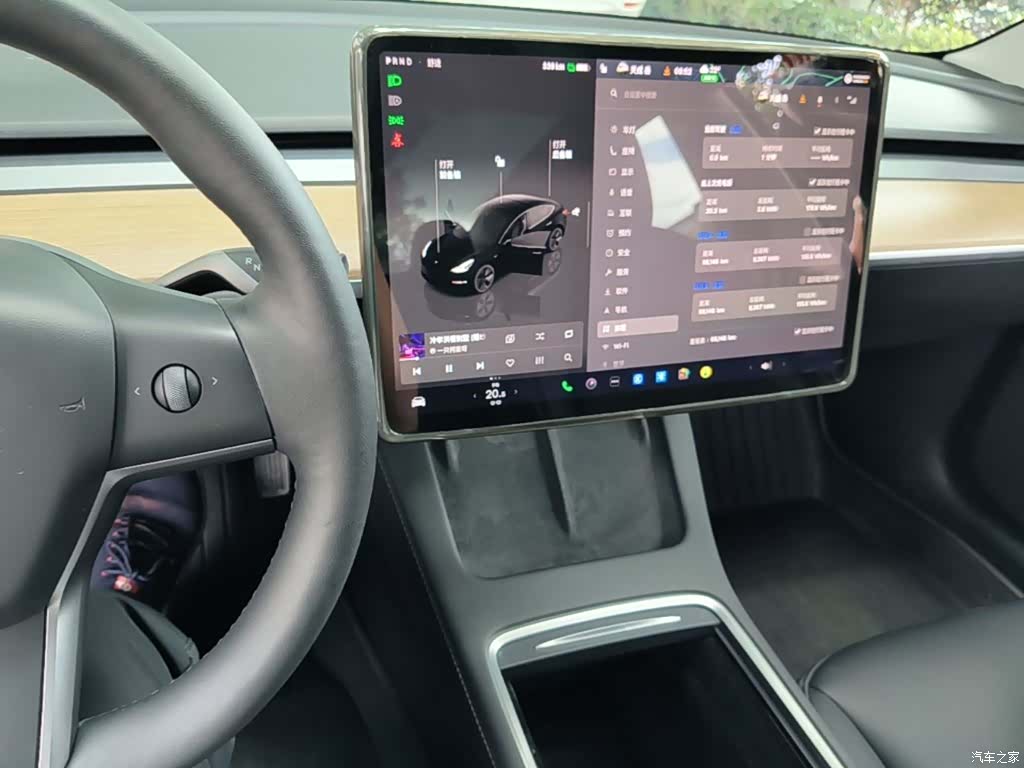 Tesla Model 3, 2023 10
