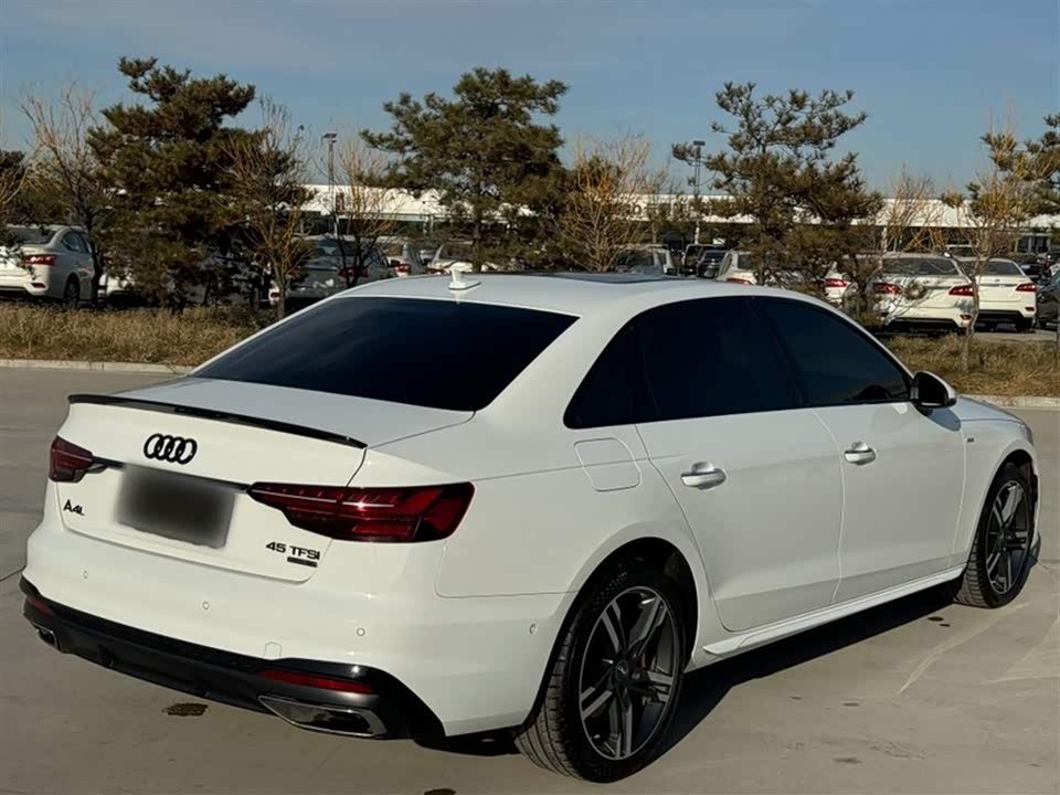 Audi A4L