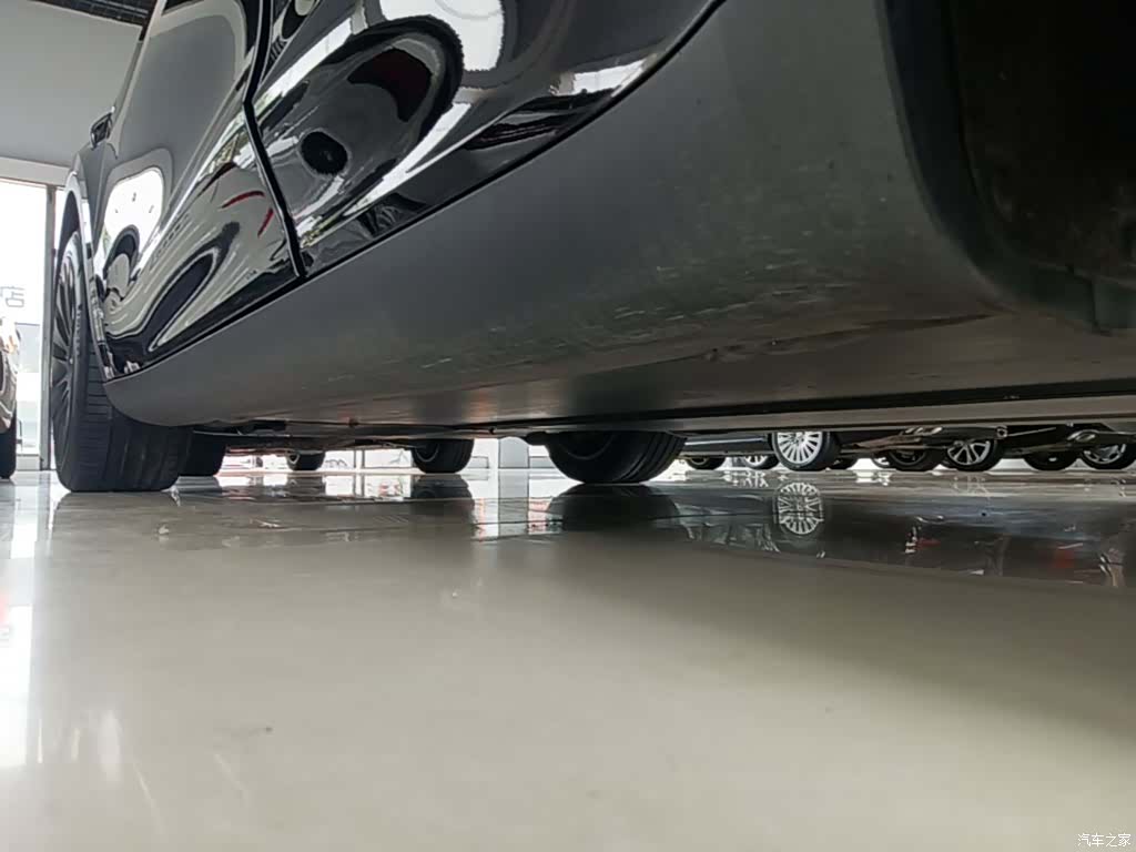 Tesla Model Y, 2023 22