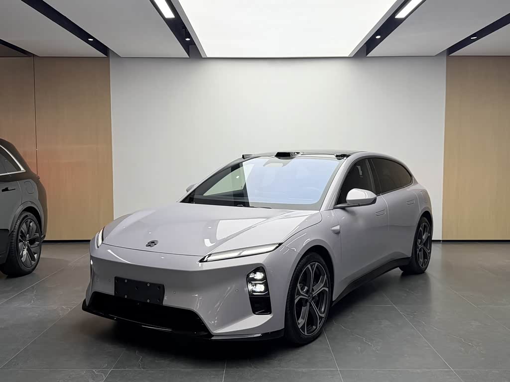 NIO ET5T