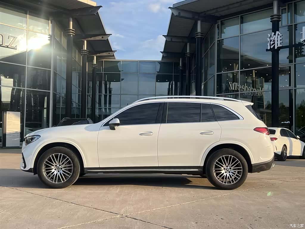Mercedes-Benz GLC, 2024 3