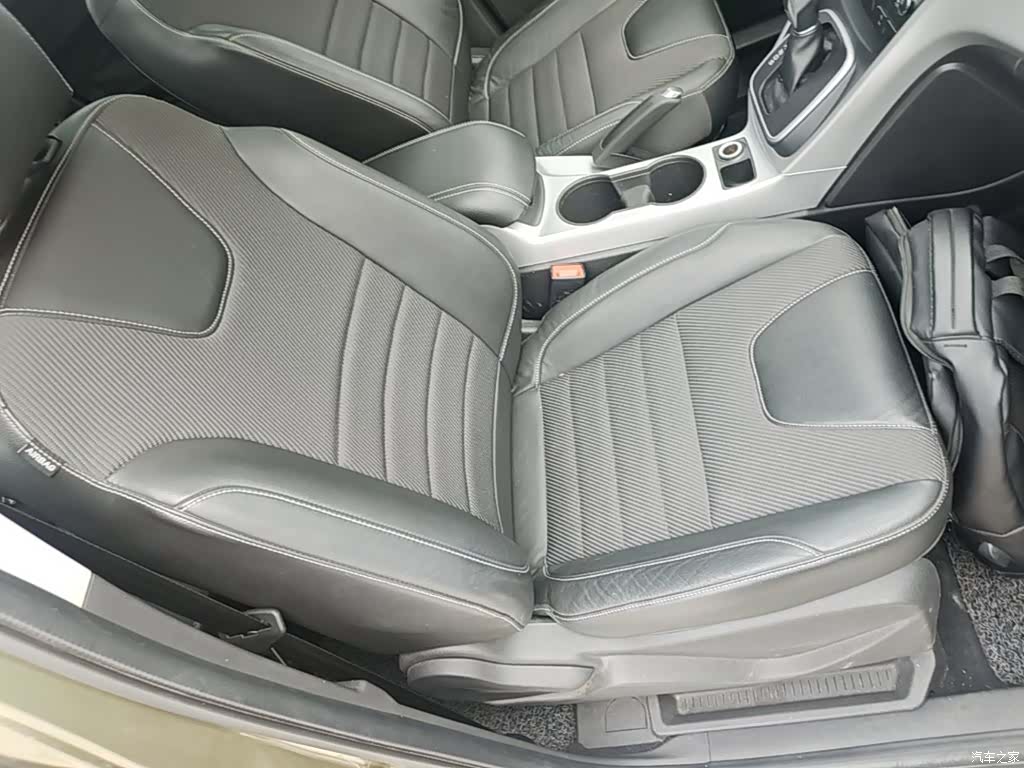 Ford Kuga, 2015 25