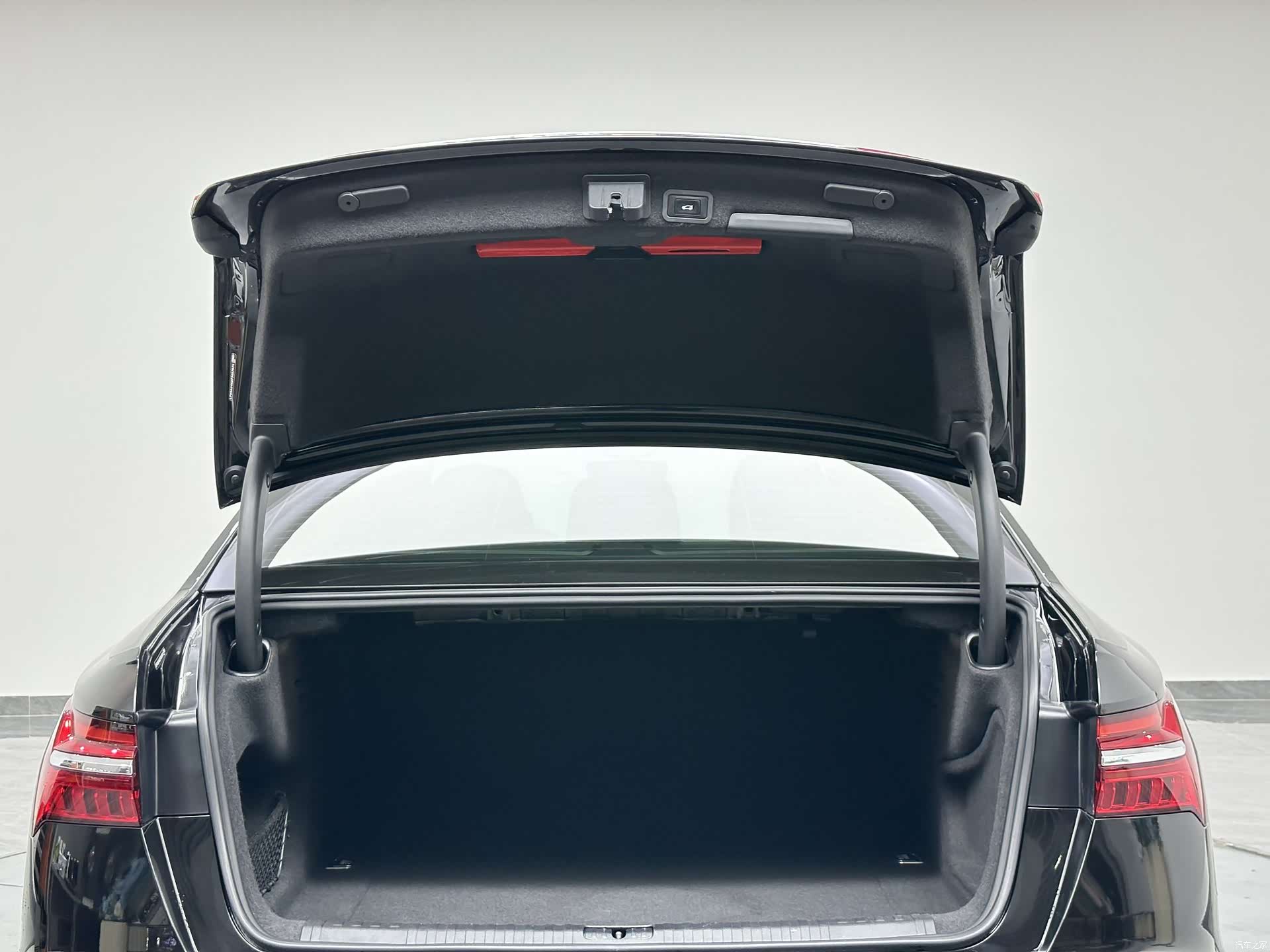 Audi A6L, 2023 26