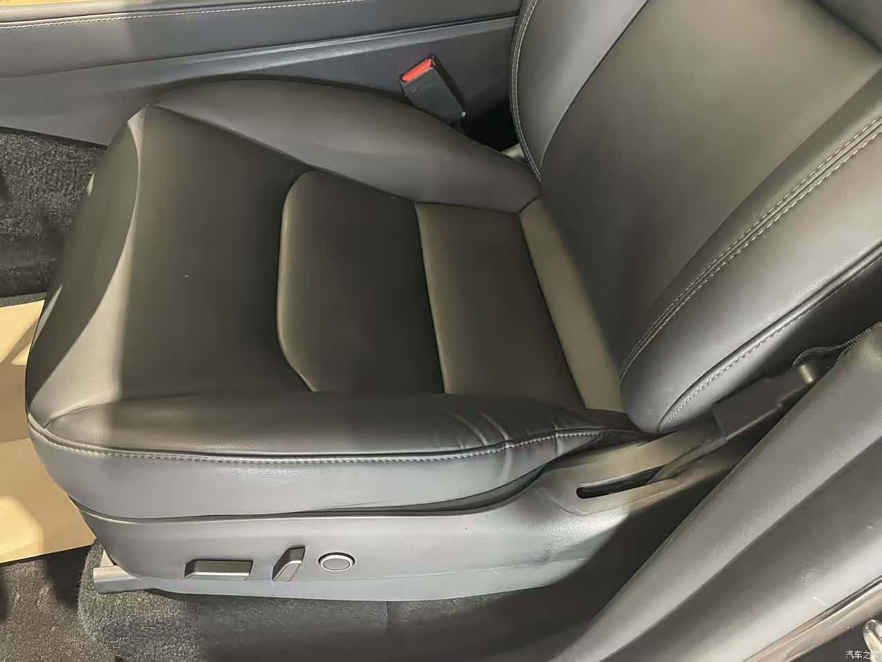 Tesla Model Y, 2022 15