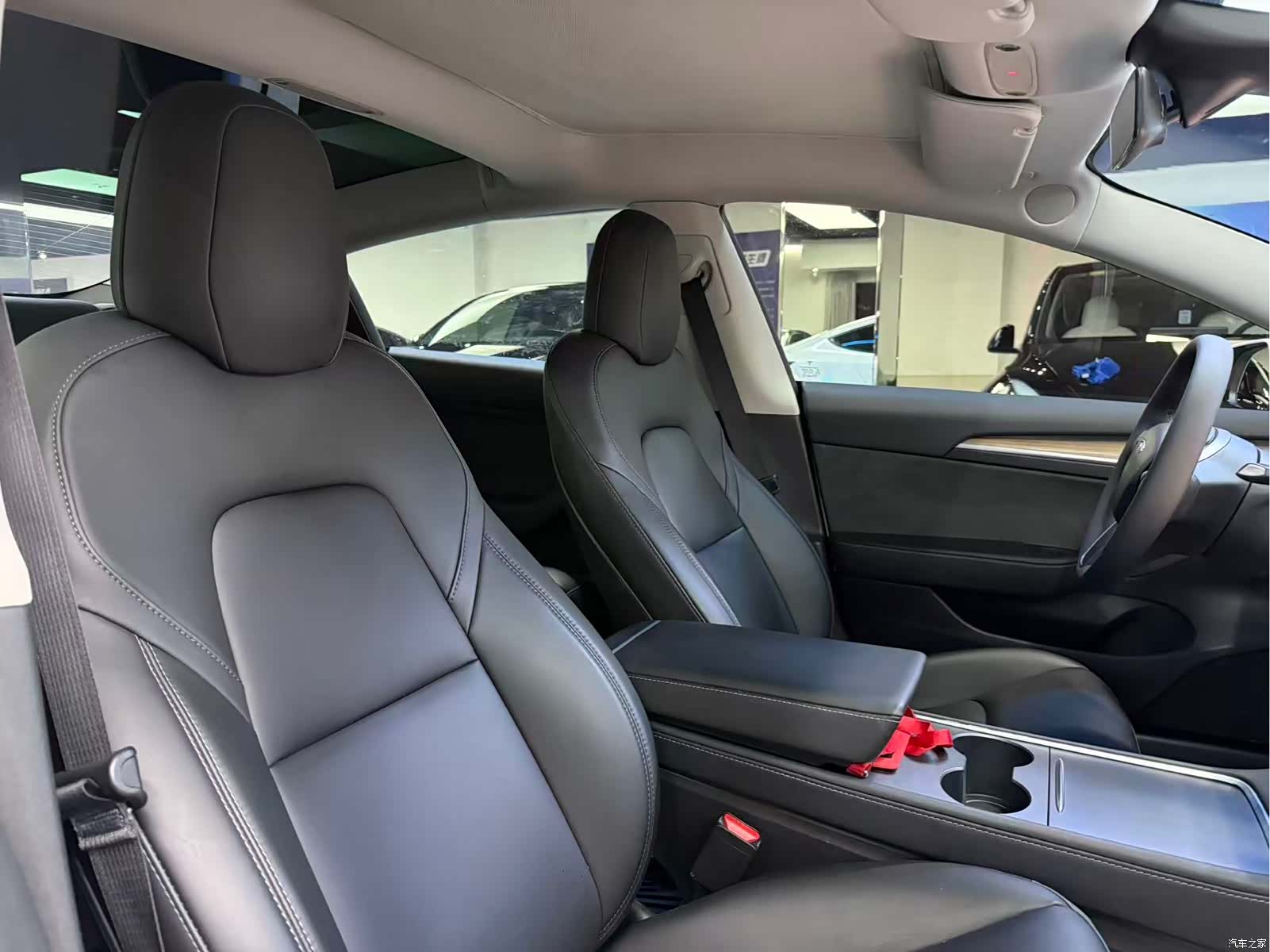 Tesla Model 3, 2022 7