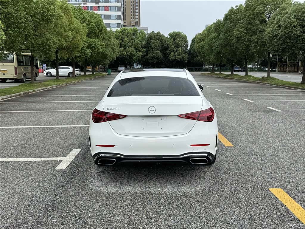 Mercedes-Benz C-Class, 2025 12