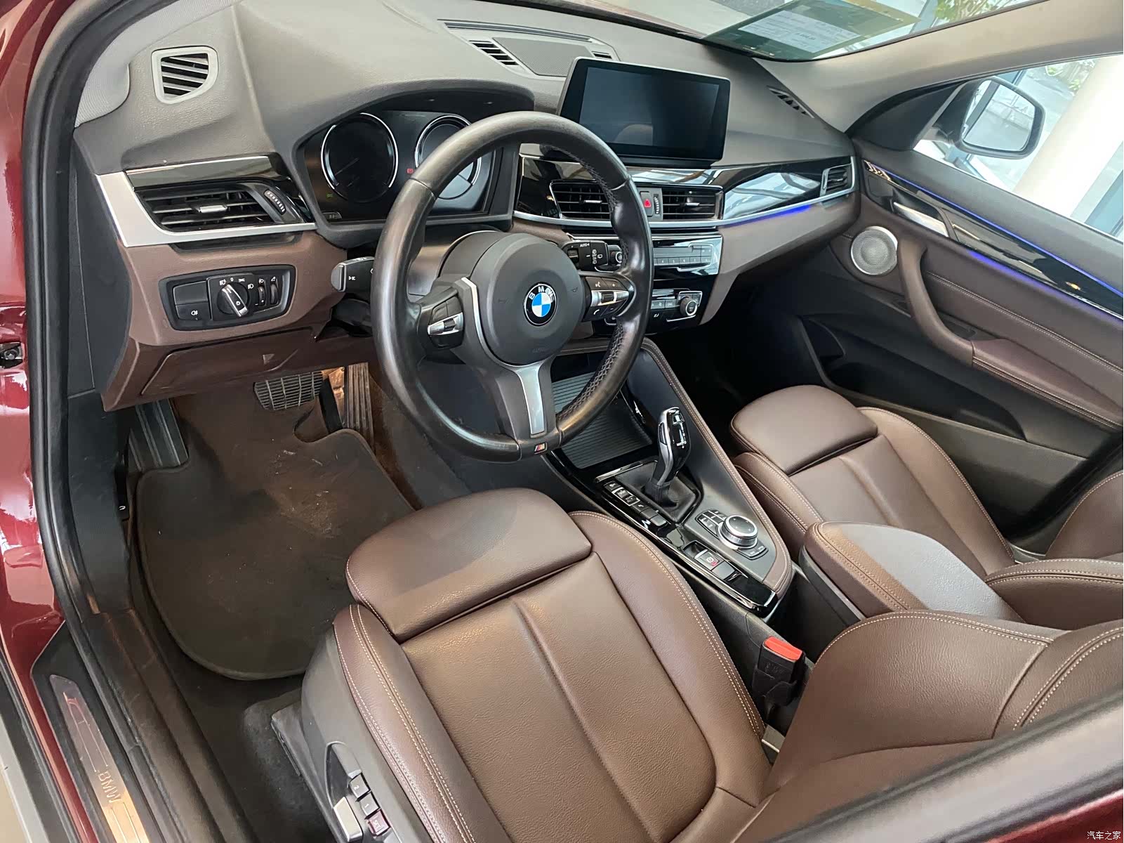 BMW X1, 2020 все фото