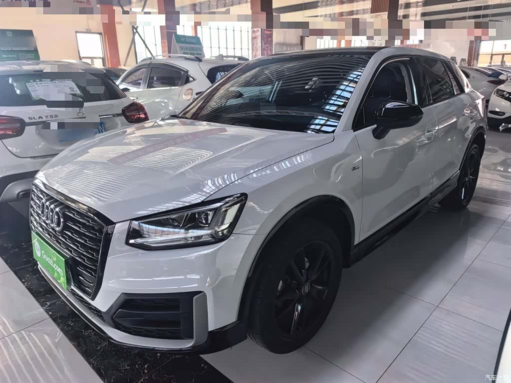Audi Q2L, 2020 2