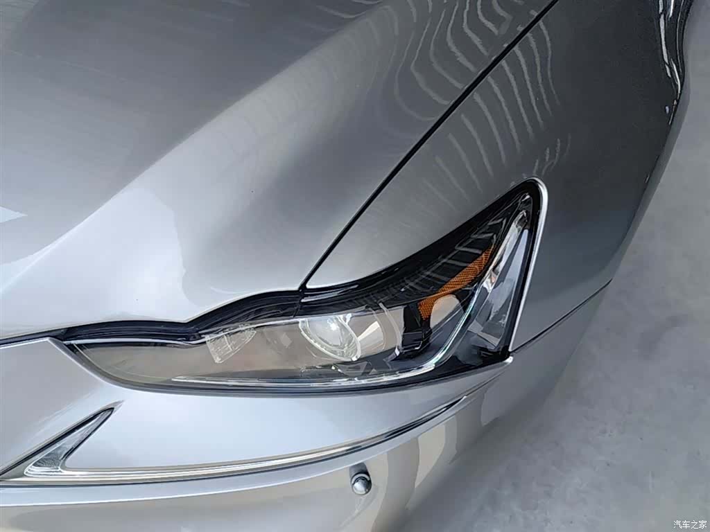 Lexus IS, 2017 24