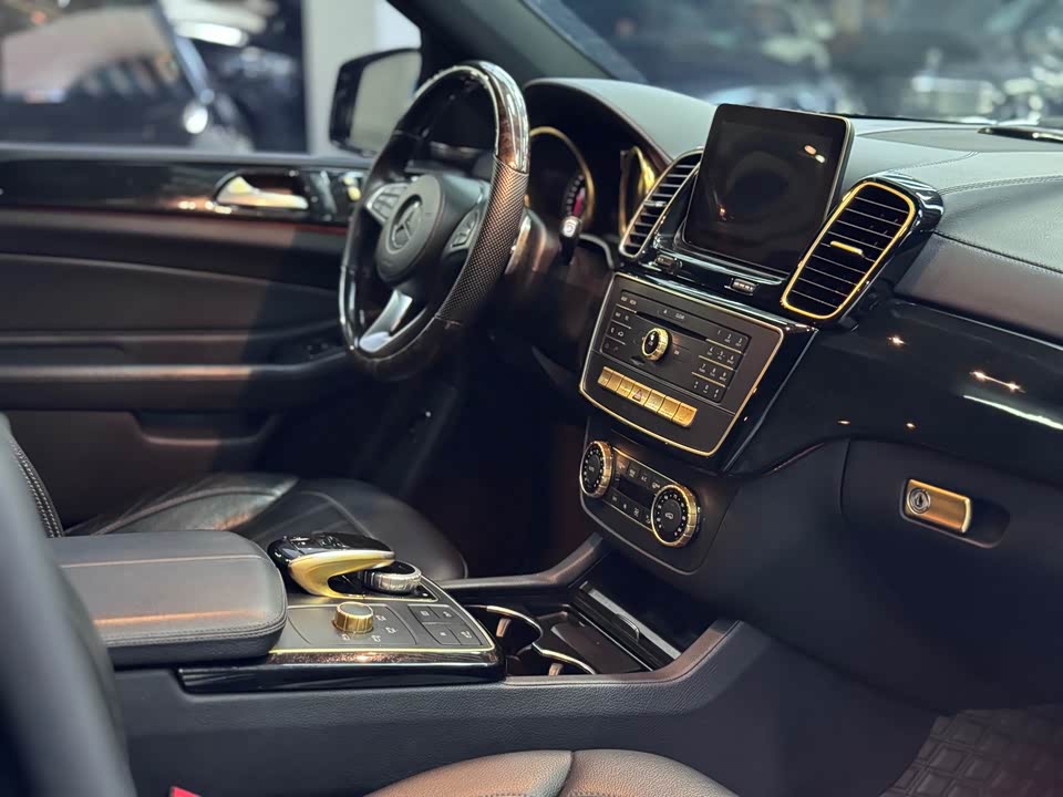 Mercedes-Benz GLS