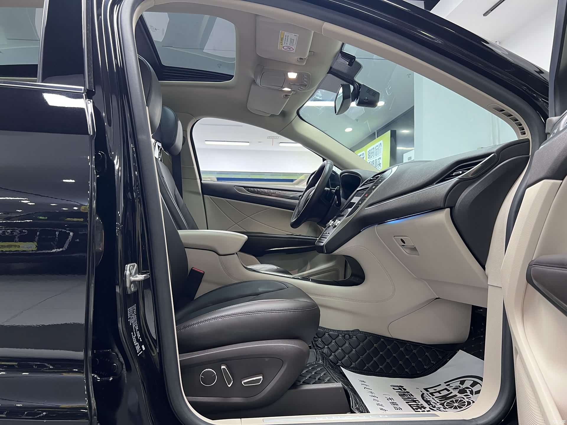 Lincoln MKC, 2018 24