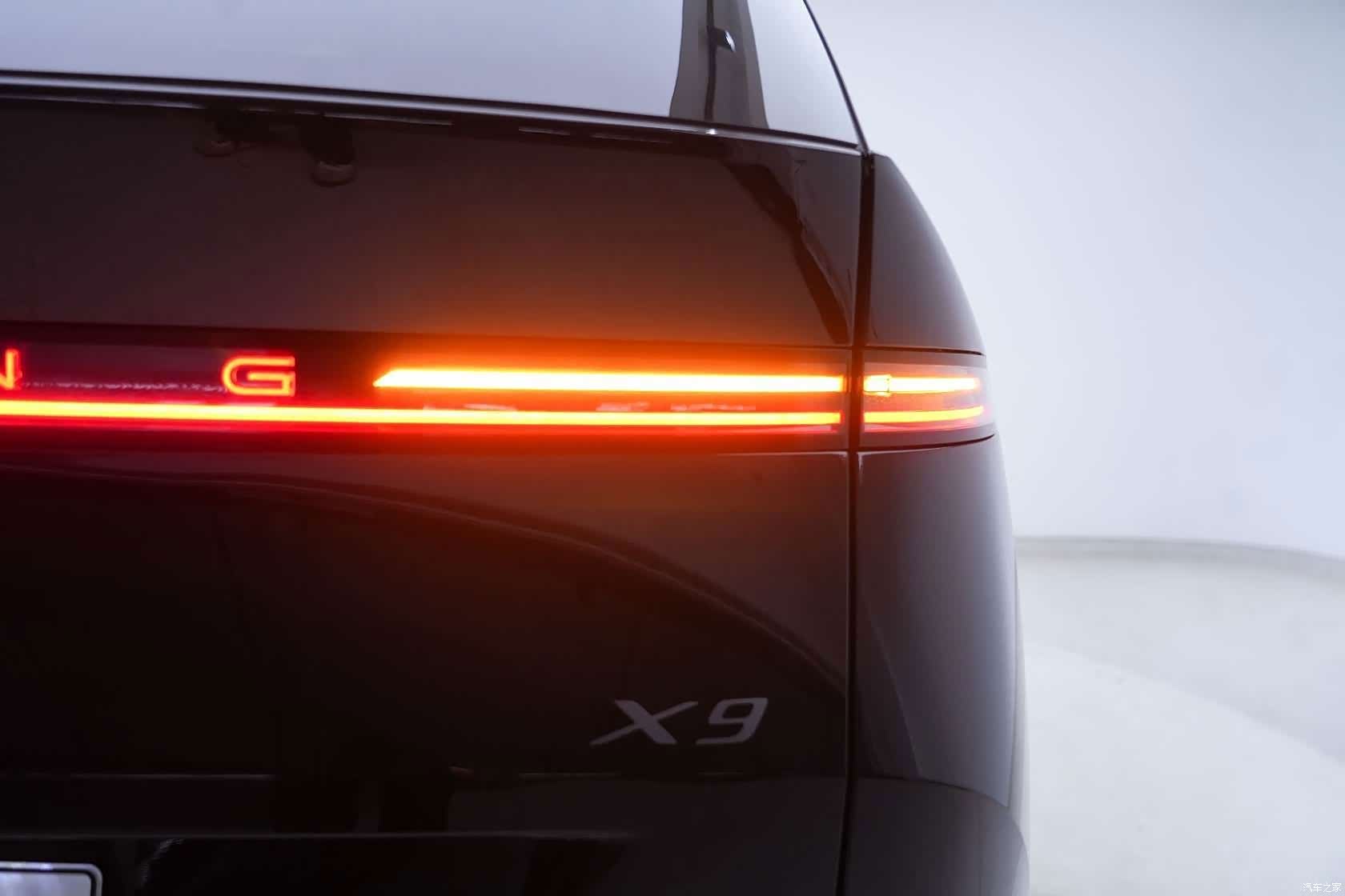 Xpeng X9, 2025 22