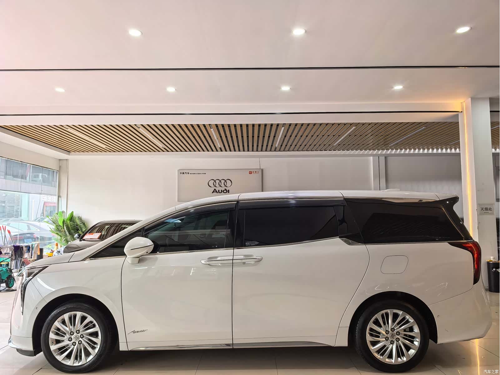 Buick Century, 2023 все фото