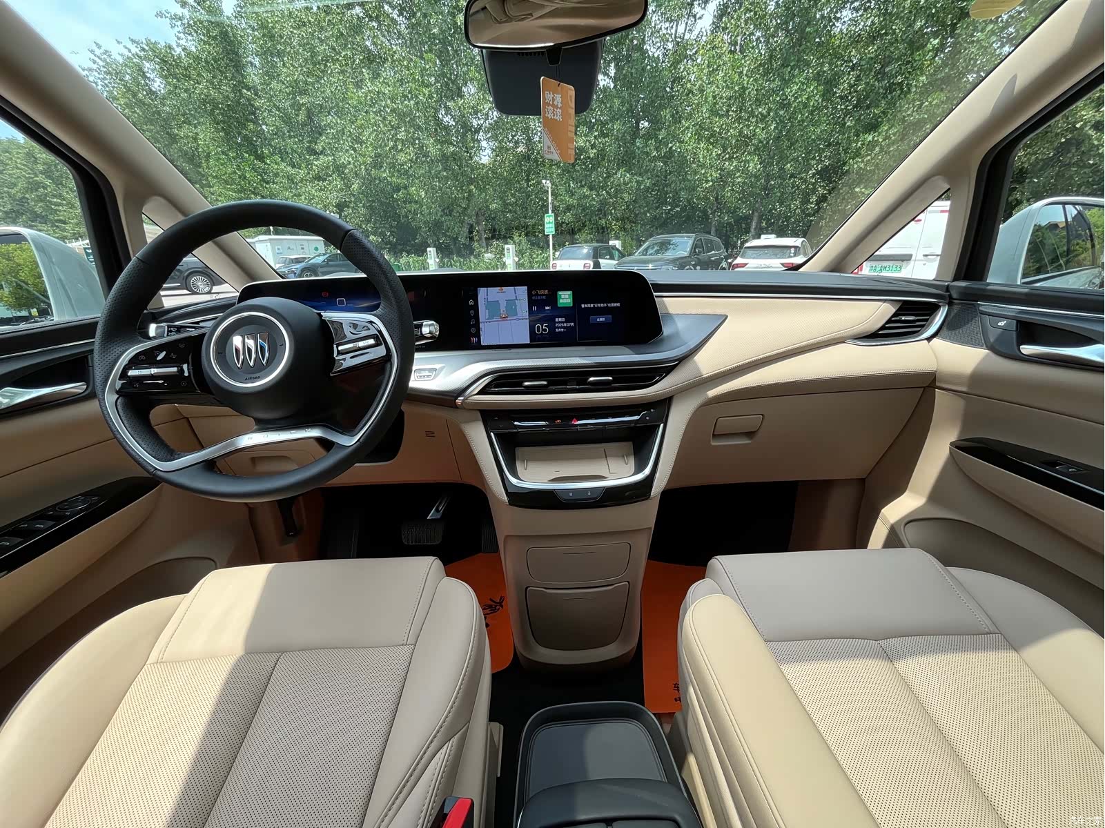 Buick GL8, 2025 18