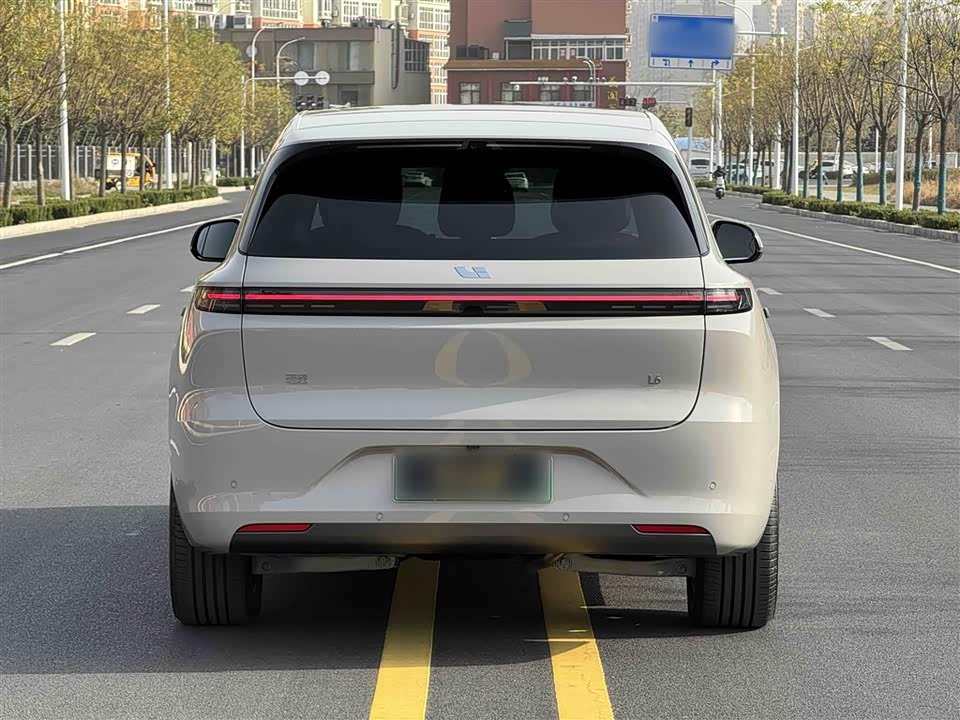 Li Auto Ideal L6