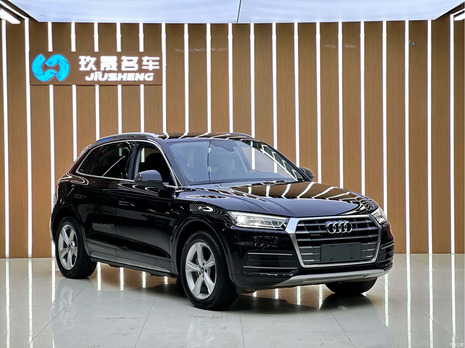 Audi Q5L, 2018 3