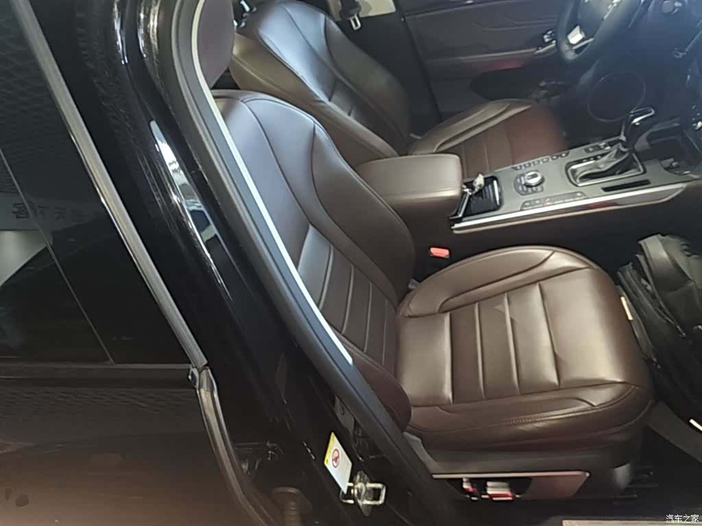 WEY VV5, 2018 25