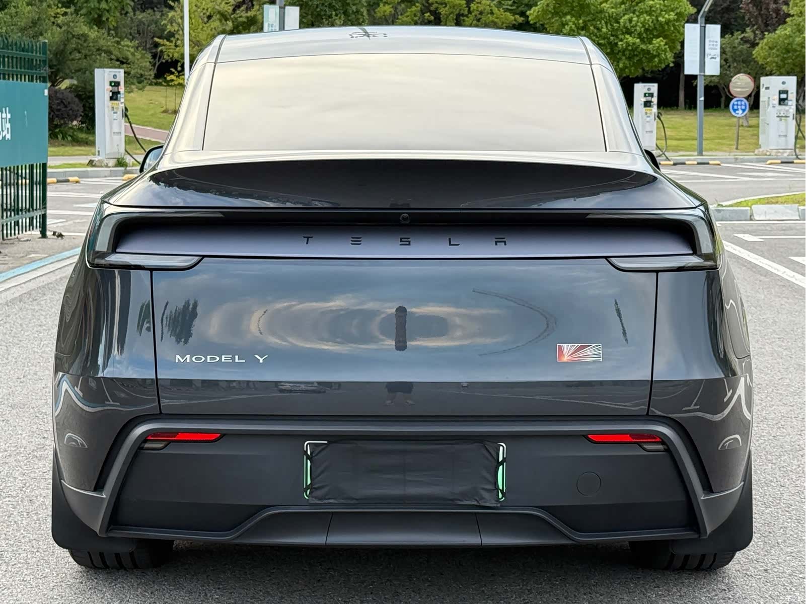 Tesla Model Y, 2025 8