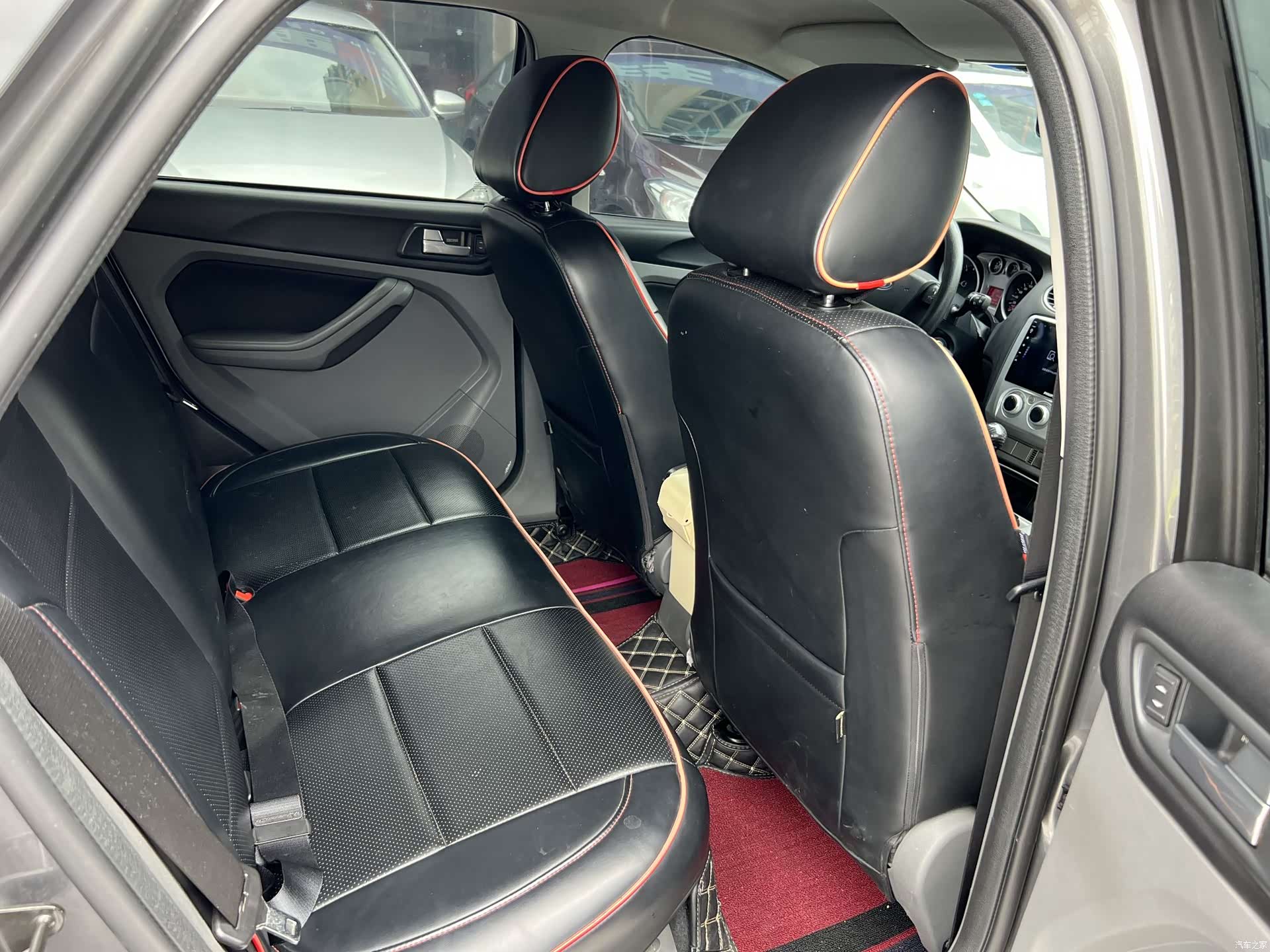 Ford Focus, 2014 12