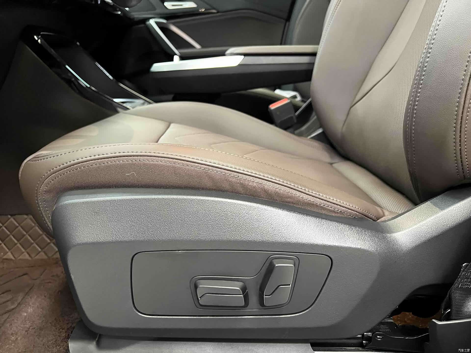 BMW X1, 2023 12