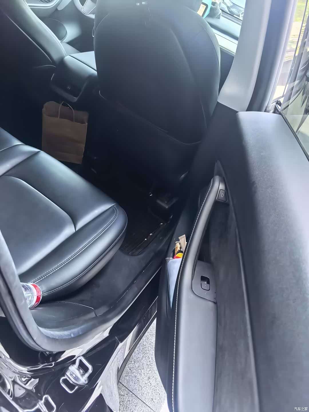 Tesla Model Y, 2023 8