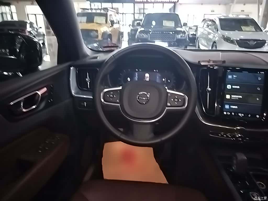Volvo XC60, 2022 11