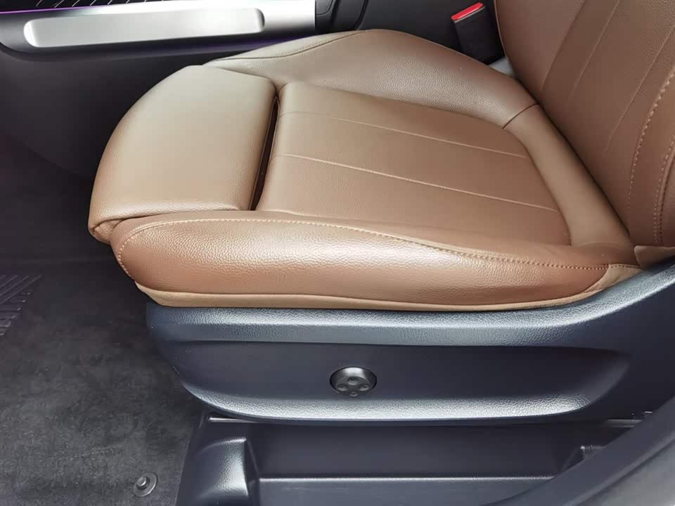 Mercedes-Benz GLB Mercedes-Benz GLB