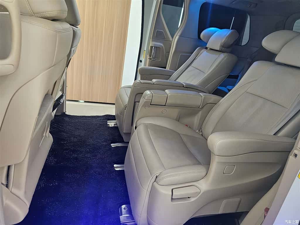 Toyota Alphard, 2014 все фото