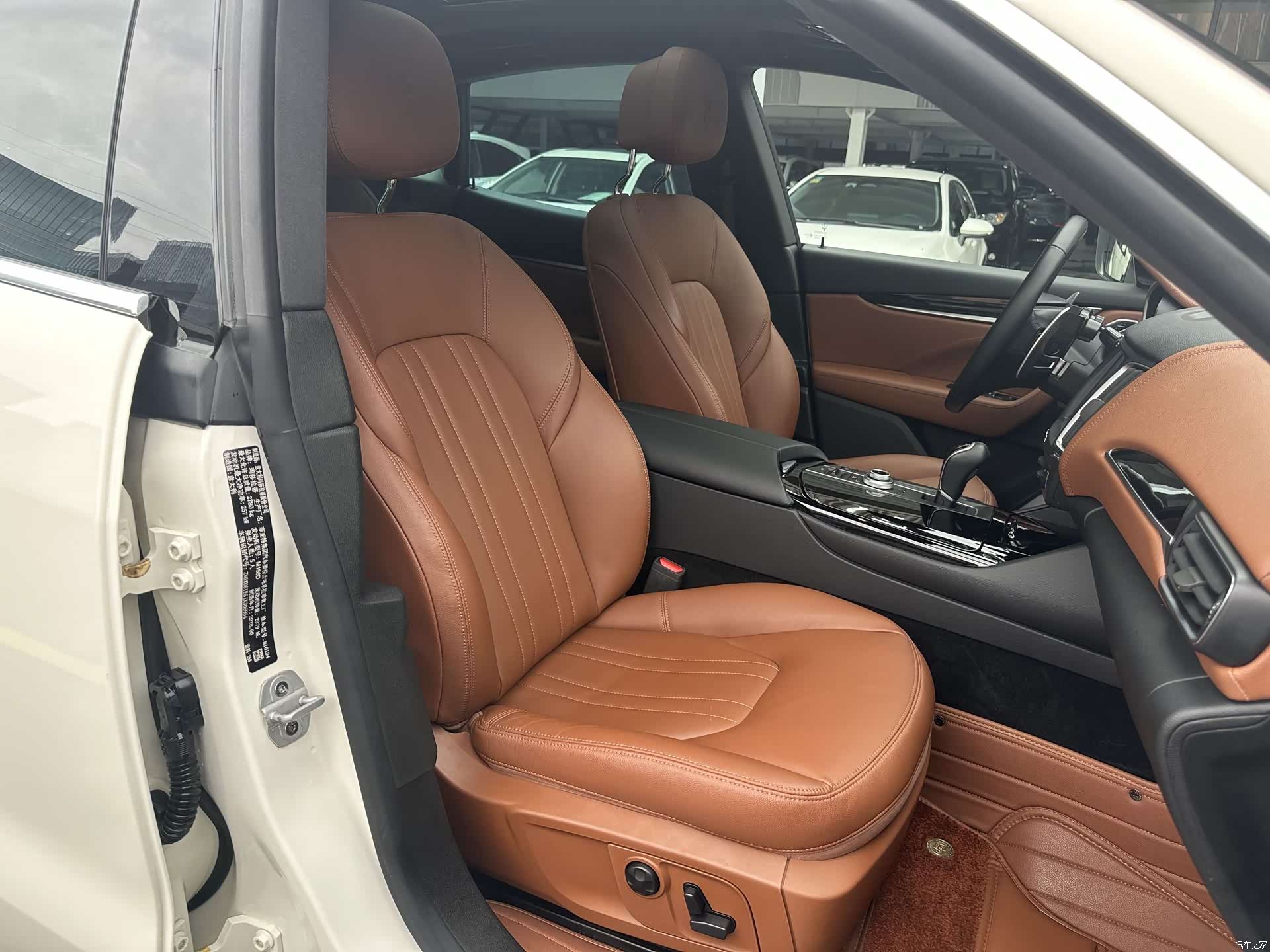Maserati Levante, 2019 10
