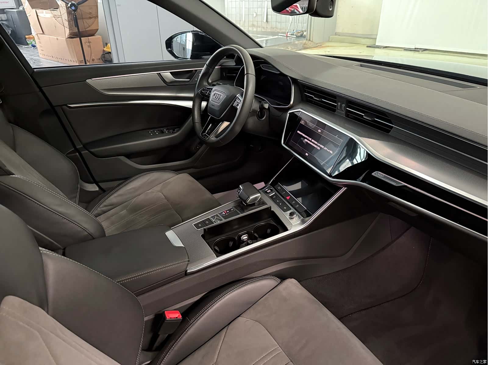 Audi A6L, 2021 9