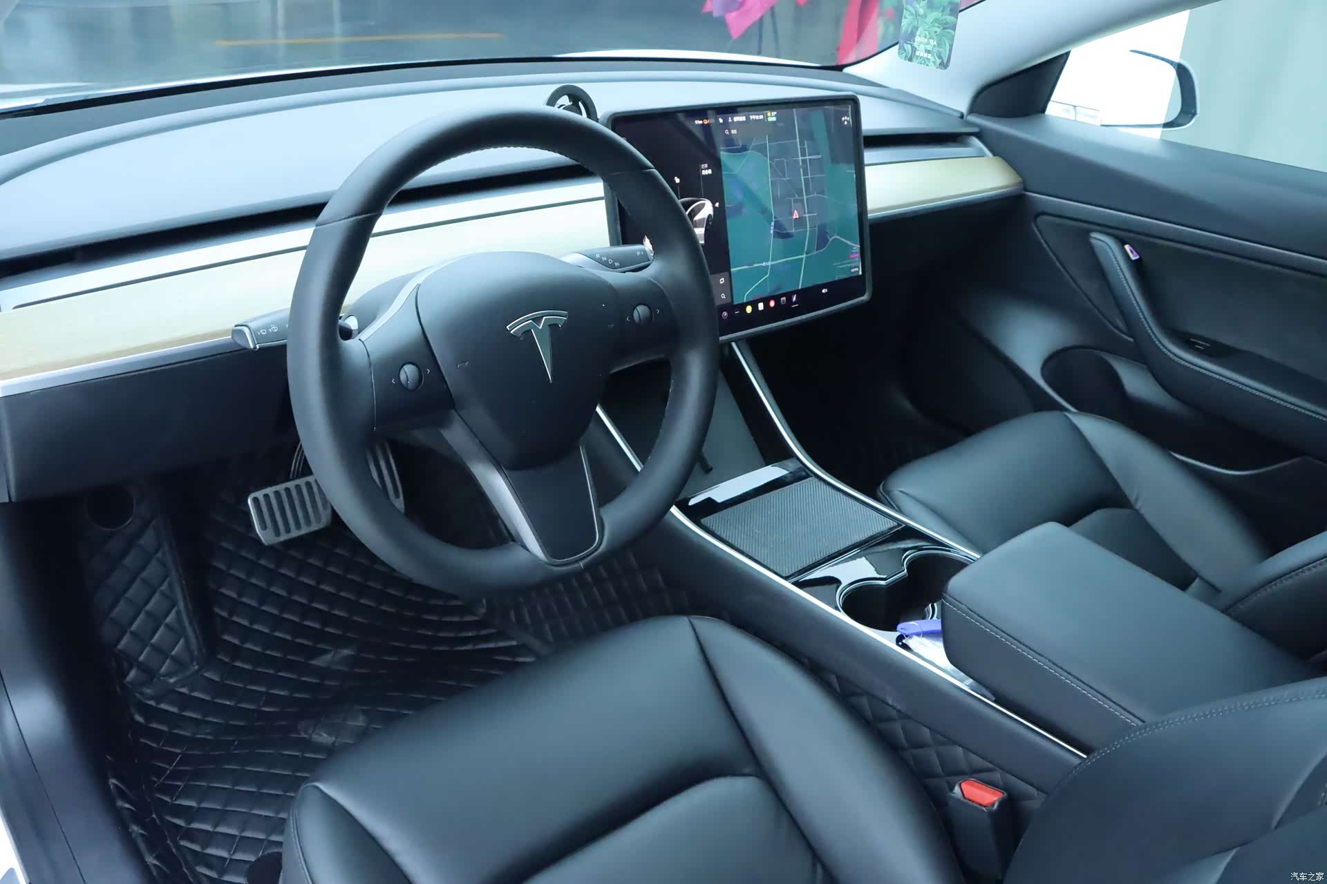 Tesla Model 3, 2020 6
