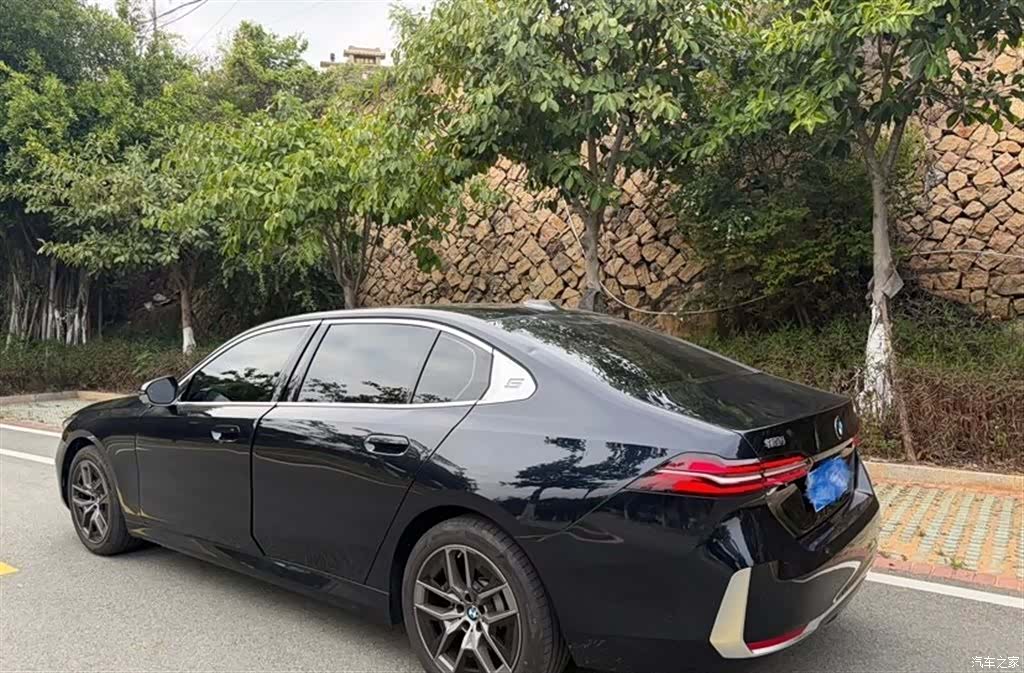 BMW 5 Series, 2025 4