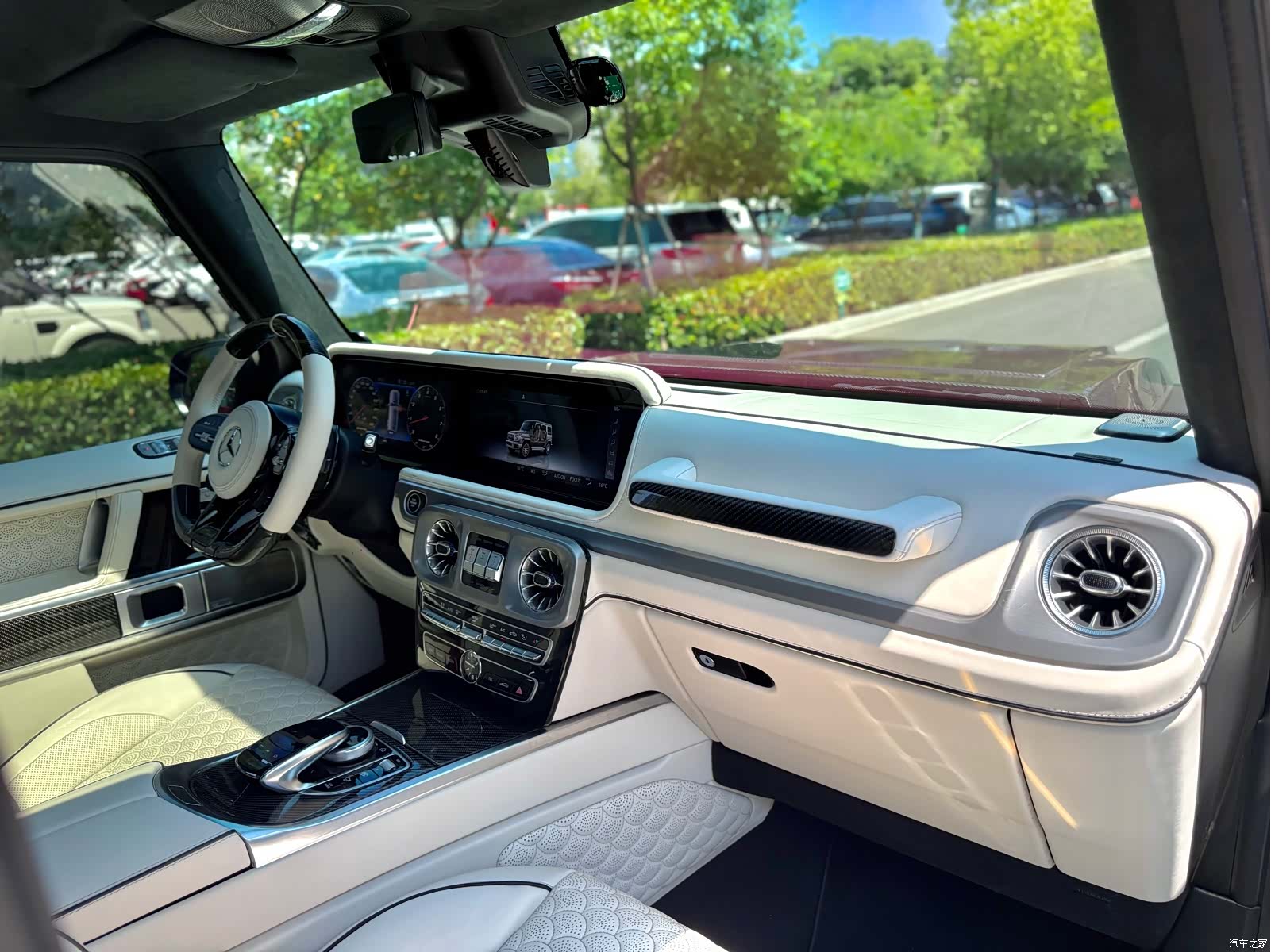 Mercedes-Benz G-Class, 2023 6