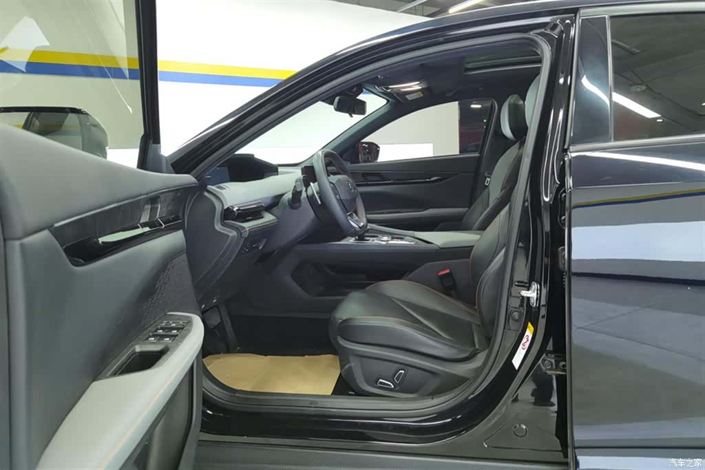 Changan UNI-V, 2022 9