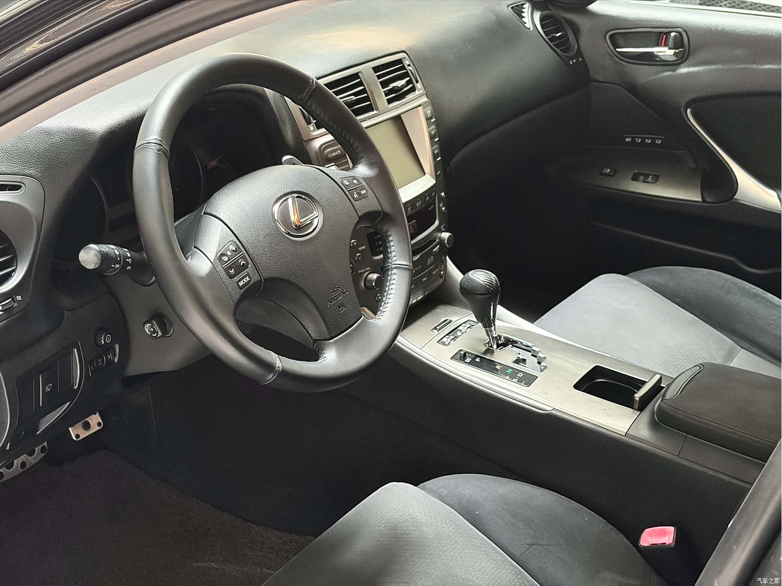 Lexus IS, 2007 4