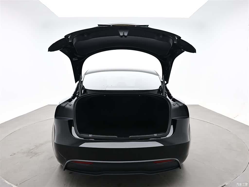 Tesla Model 3, 2026 9