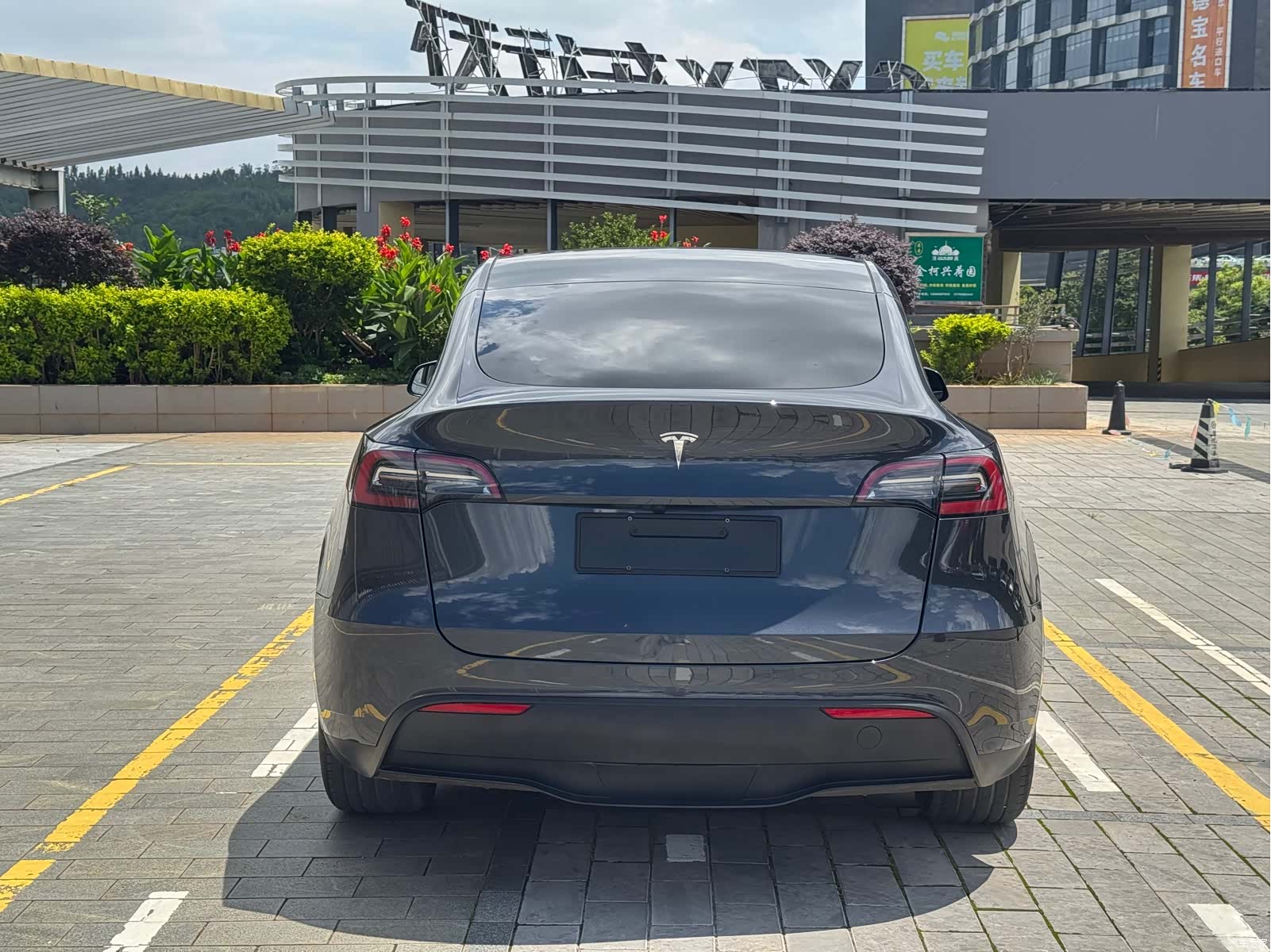 Tesla Model Y, 2024 25