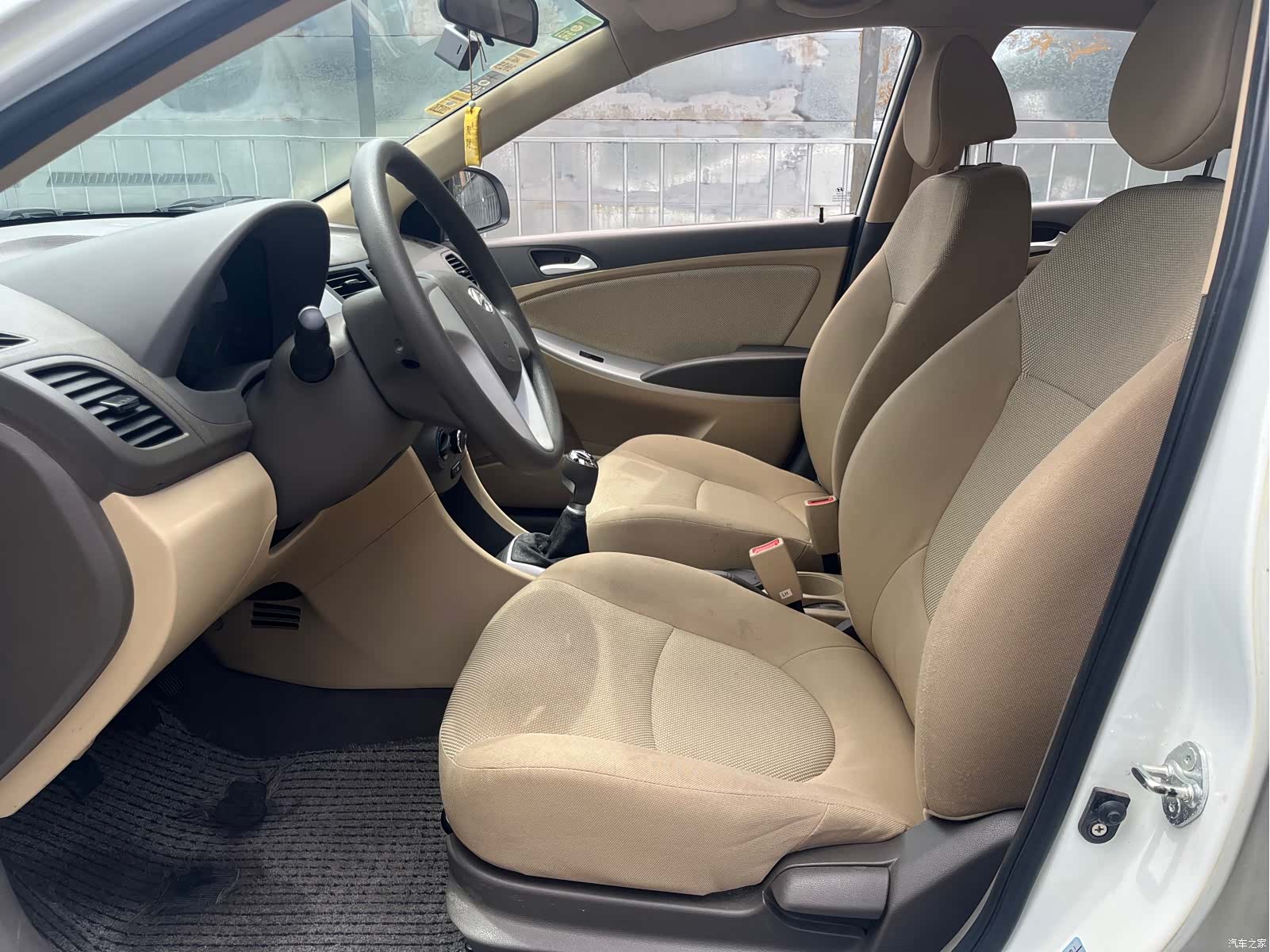 Hyundai GS, 2012 9